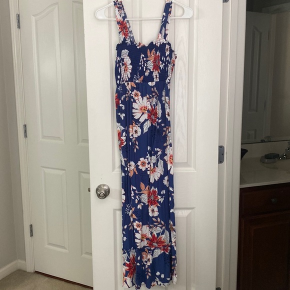 Fun summer maxi! - Picture 3 of 4